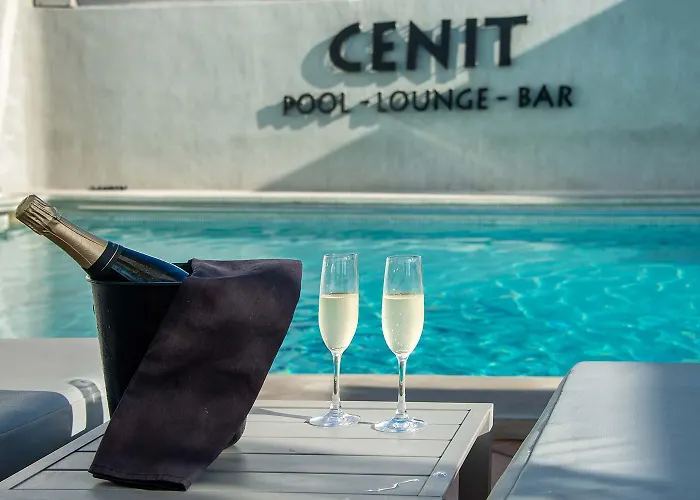 Cenit & Apts Sol Y VientoAlbergo